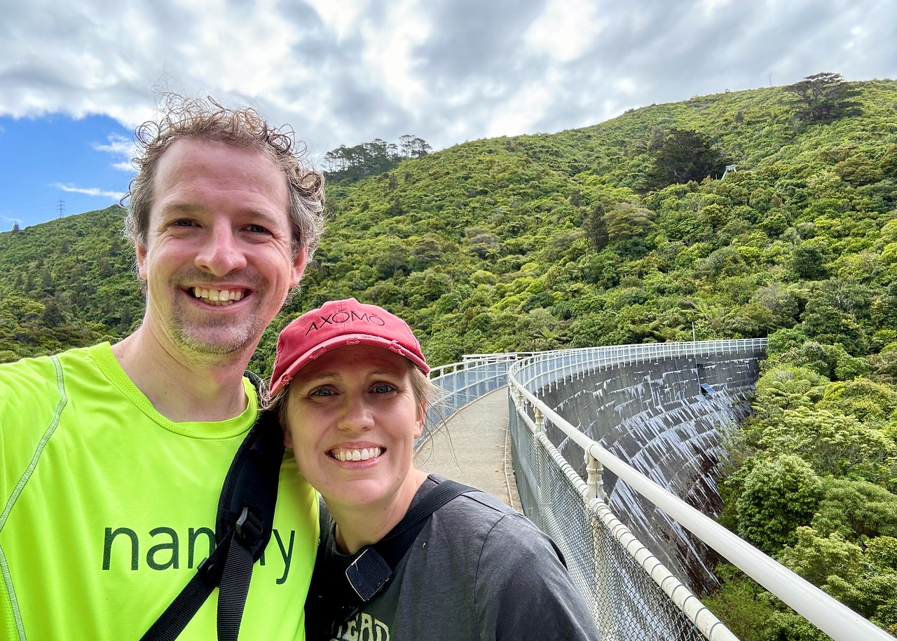 Mike and Stacy on the Zealandia dam during their return visit in Wellington.